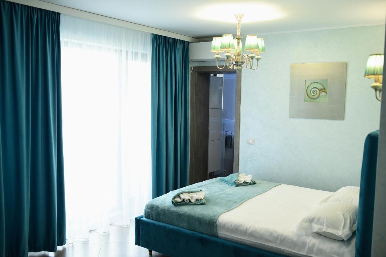 Ferienwohnung Myosotis Mamaia Studio By The Lake Exterior foto