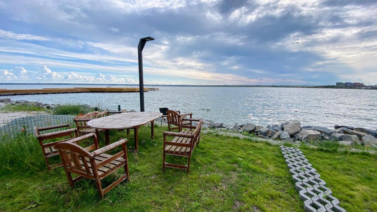 Ferienwohnung Myosotis Mamaia Studio By The Lake Exterior foto