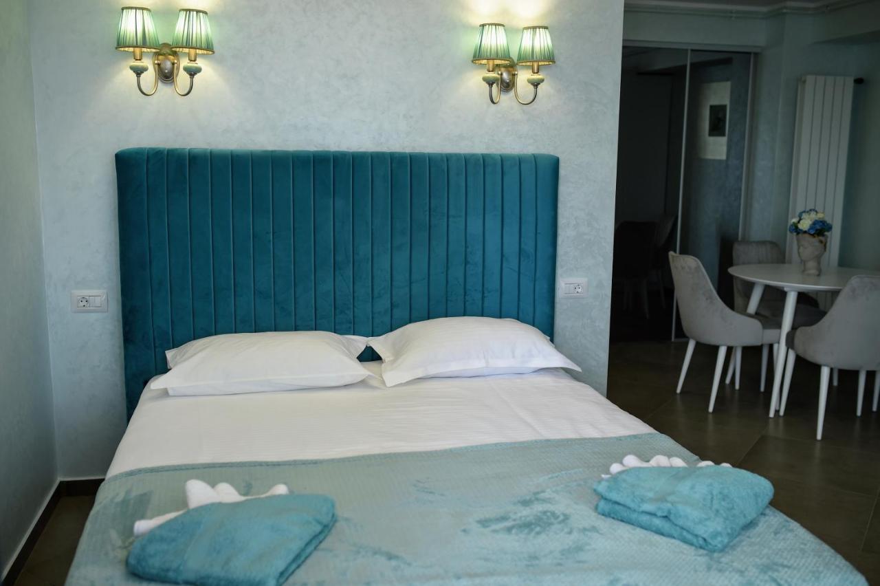 Ferienwohnung Myosotis Mamaia Studio By The Lake Exterior foto